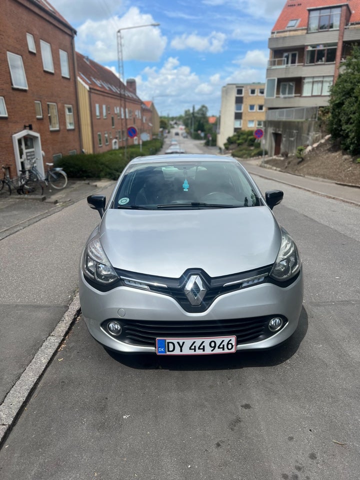 Renault Clio IV 1,5 dCi 75 Expression 5d