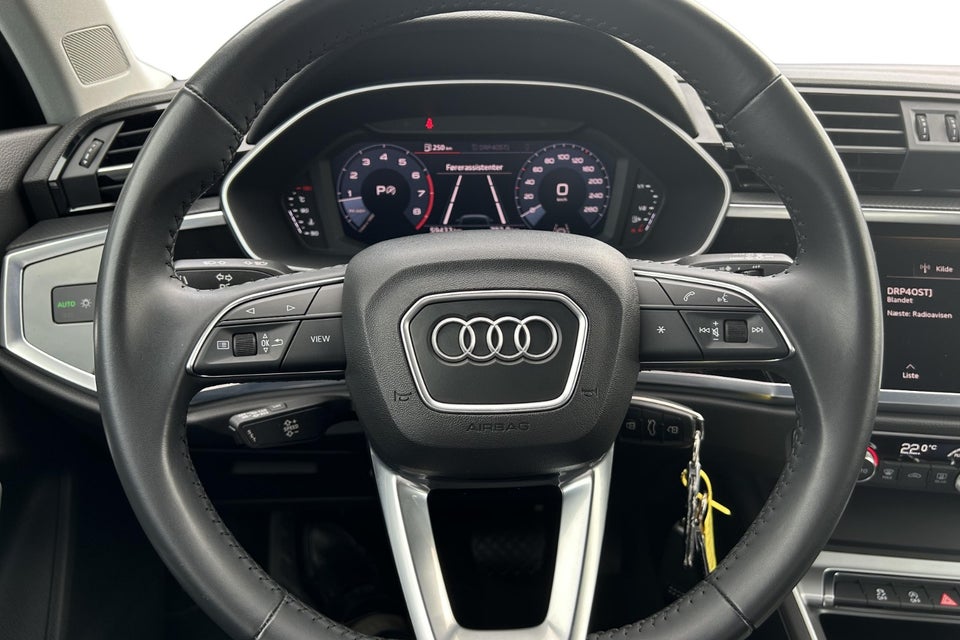 Audi Q3 35 TFSi Advanced S-tr. 5d