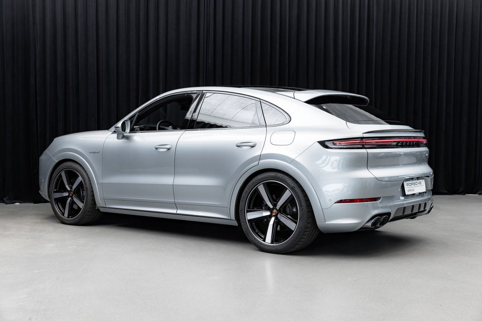 Porsche Cayenne 3,0 E-Hybrid Coupé Tiptr. 5d