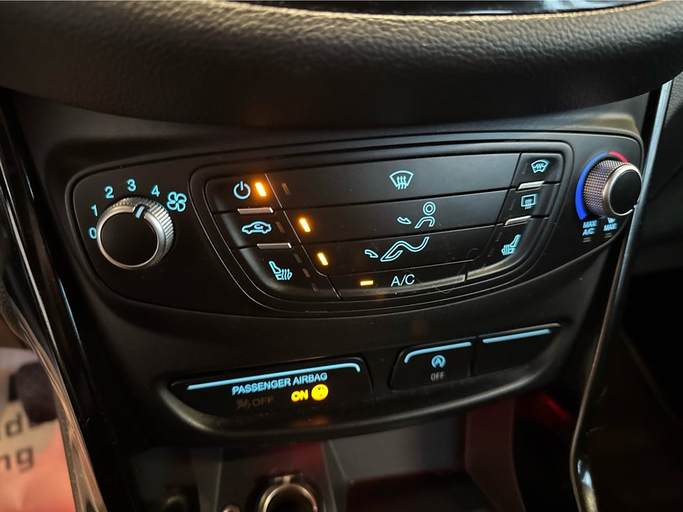 Ford B-MAX 1,0 SCTi 100 Titanium 5d