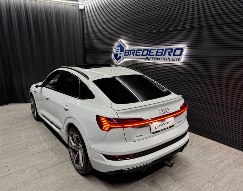 Audi e-tron 55 S-line Sportback quattro 5d