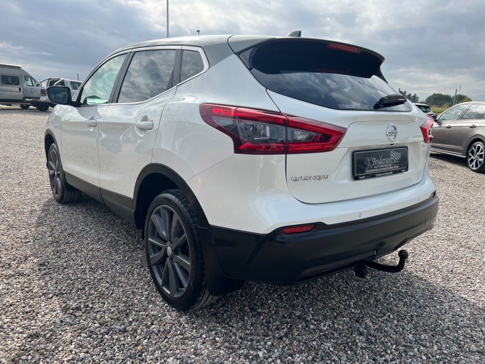 Nissan Qashqai 1,5 dCi 110 N-Connecta 5d