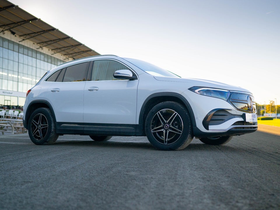 Mercedes EQA350 AMG Line 4Matic 5d