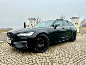 Volvo V90, modelår 2021, 83,000 km