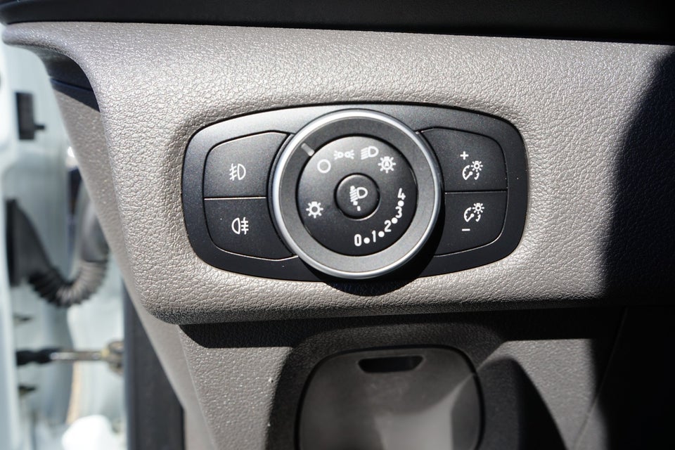 Ford Transit Custom 300 L2 2,0 TDCi 130 Trend