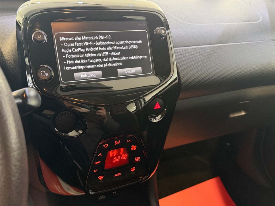 Citroën C1 1,0 VTi Attaque 5d