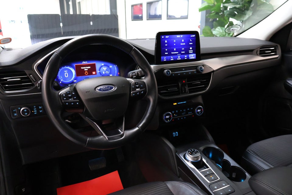 Ford Kuga 2,5 PHEV Titanium CVT 5d