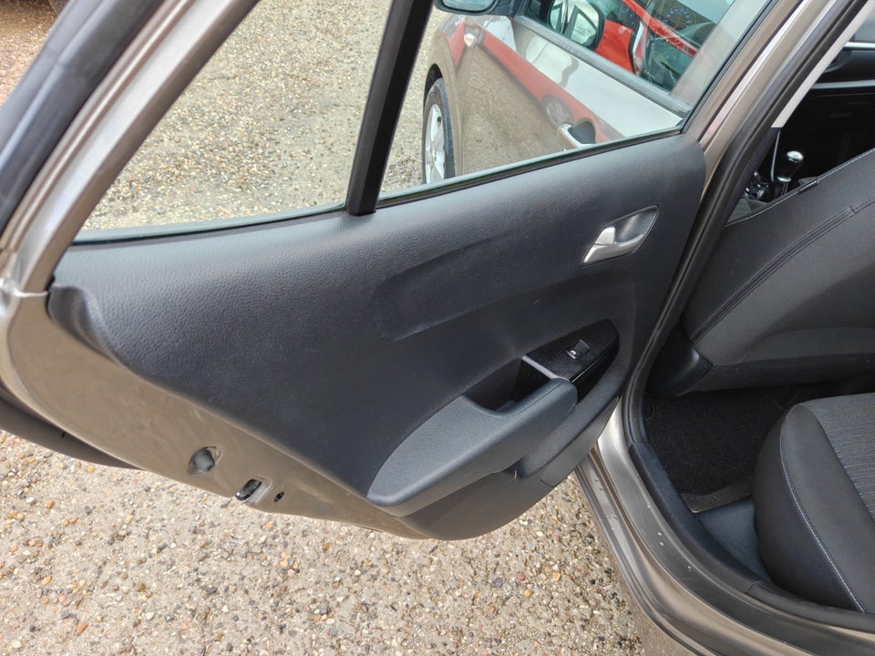 Kia Picanto 1,0 MPi Advance 5d