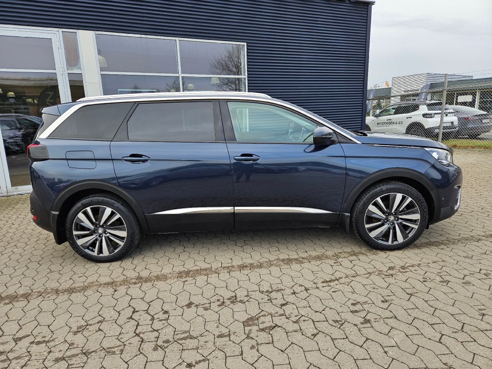 Peugeot 5008 1,6 BlueHDi 120 Allure 7prs 5d