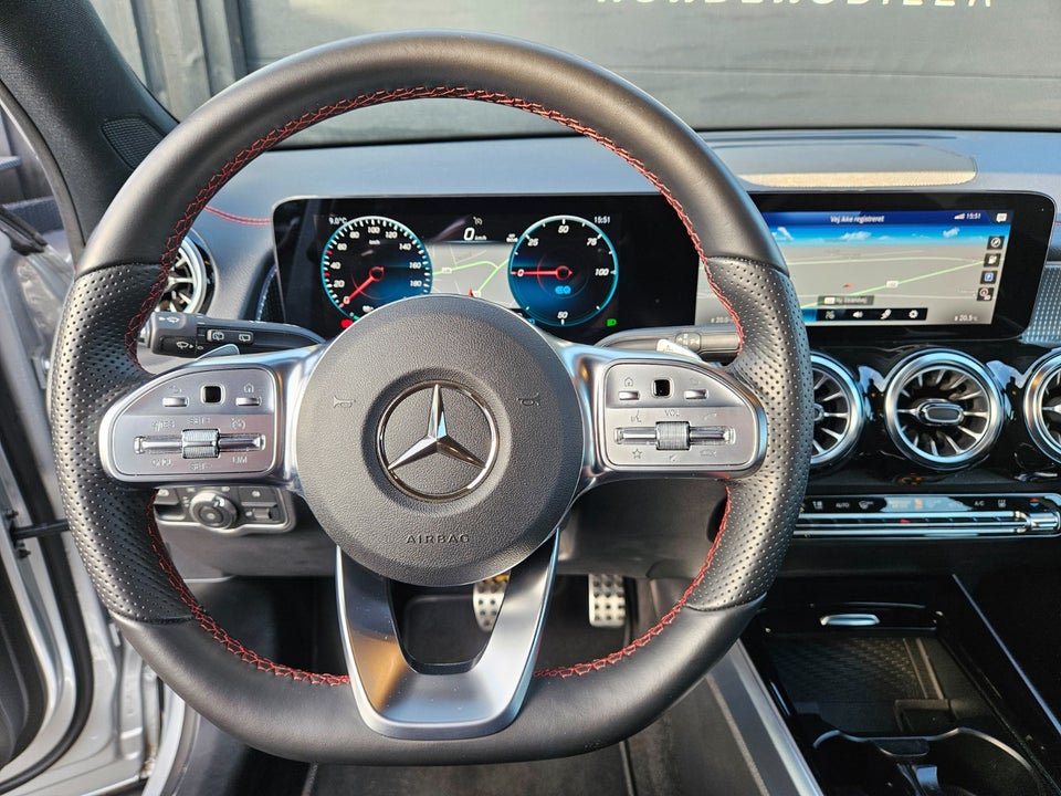 Mercedes EQB250 AMG Line 5d