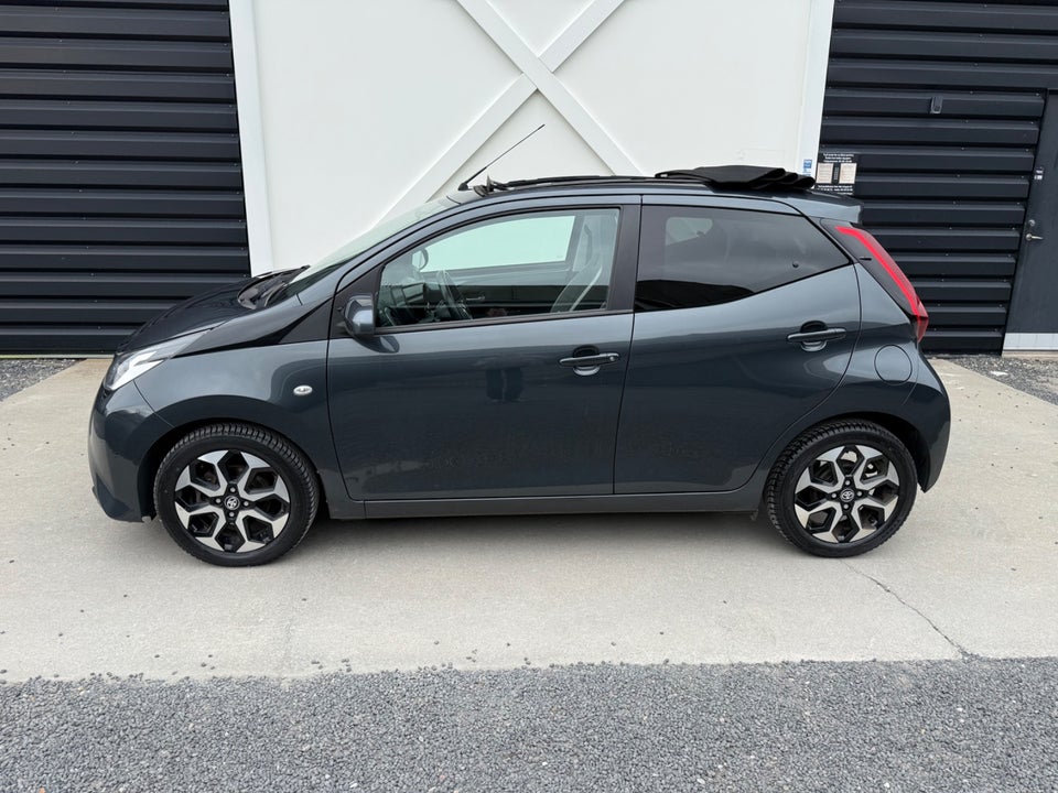 Toyota Aygo 1,0 VVT-i x-sky 5d