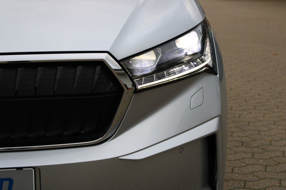 Skoda Enyaq 60 iV Loft 5d