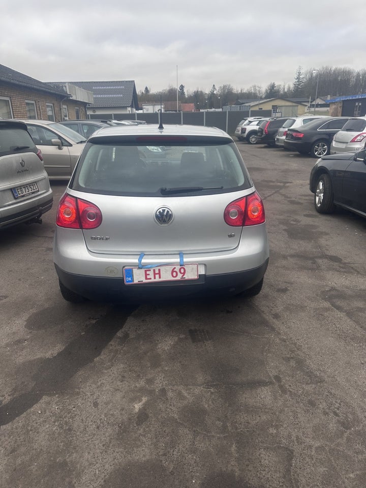 VW Golf V 1,6 Comfortline 5d