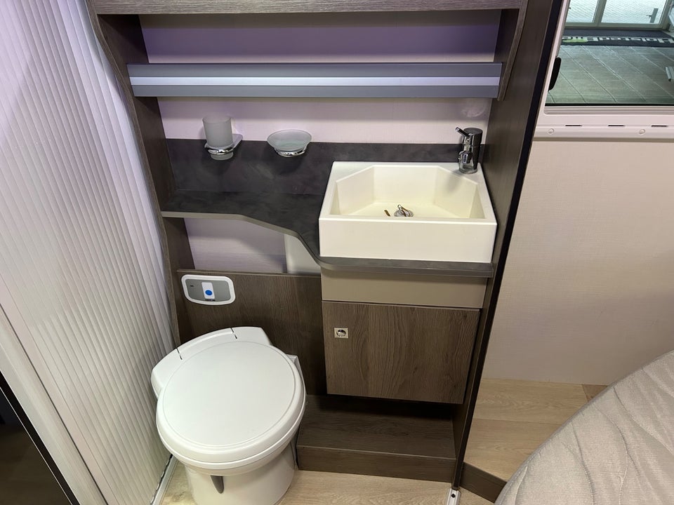 Chausson Titanium 2,0 628 aut. 2d