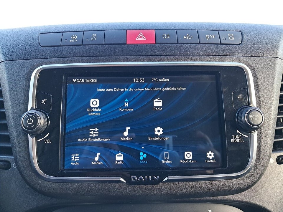 Iveco Daily 2,3 35S16 4100mm Box m/lift AG8