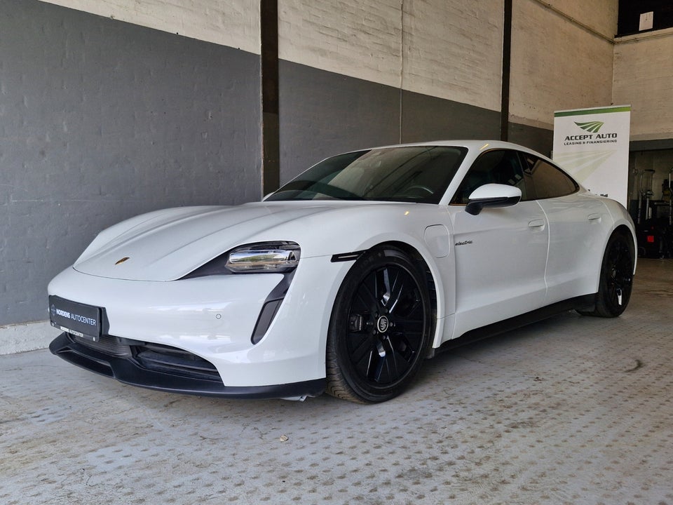Porsche Taycan Performance+ 4d