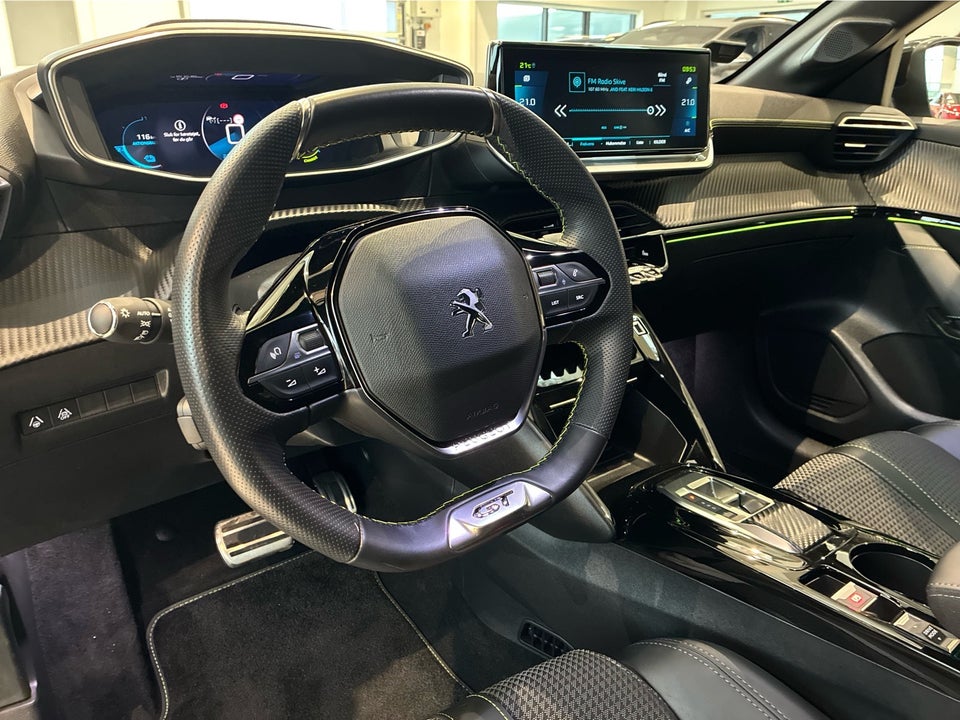 Peugeot e-208 50 GT 5d