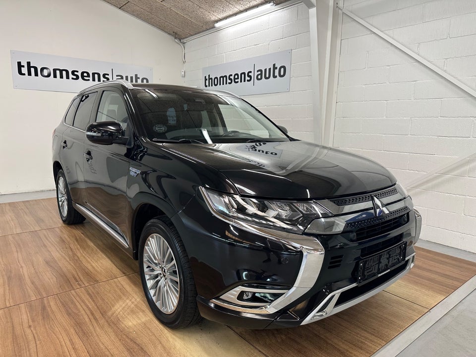 Mitsubishi Outlander 2,4 PHEV Intense CVT 4WD 5d