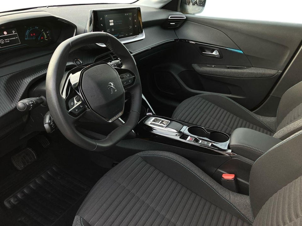 Peugeot e-208 50 Style 5d