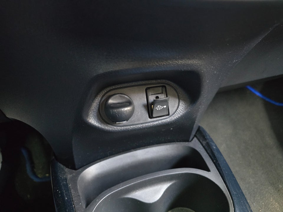 Toyota Yaris 1,5 Hybrid H3 Limited e-CVT 5d