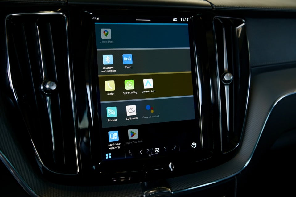 Volvo XC60 2,0 T8 ReCharge Ultimate Dark aut. AWD 5d