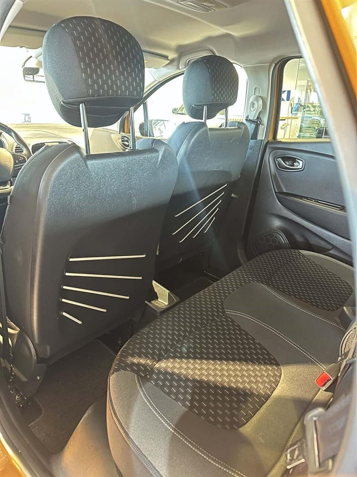 Renault Captur 1,2 TCe 120 Expression 5d