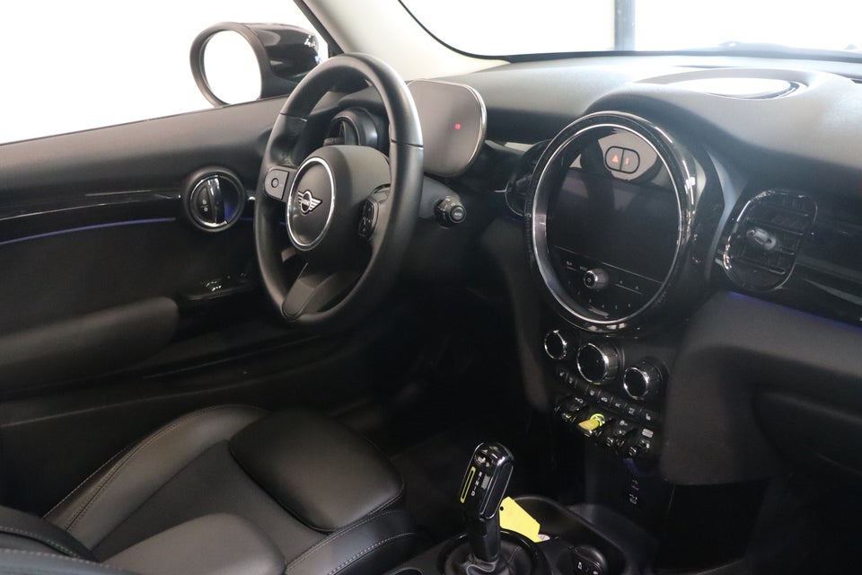 MINI Cooper SE Maximise 3d