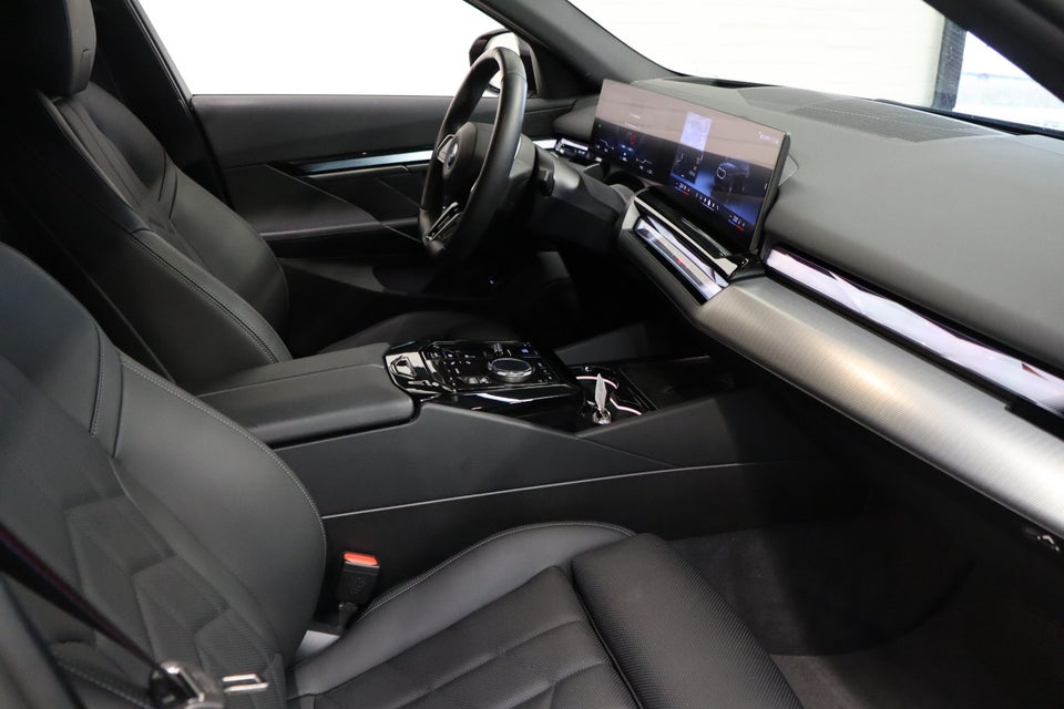 BMW i5 eDrive40 Touring M-Sport Pro 5d