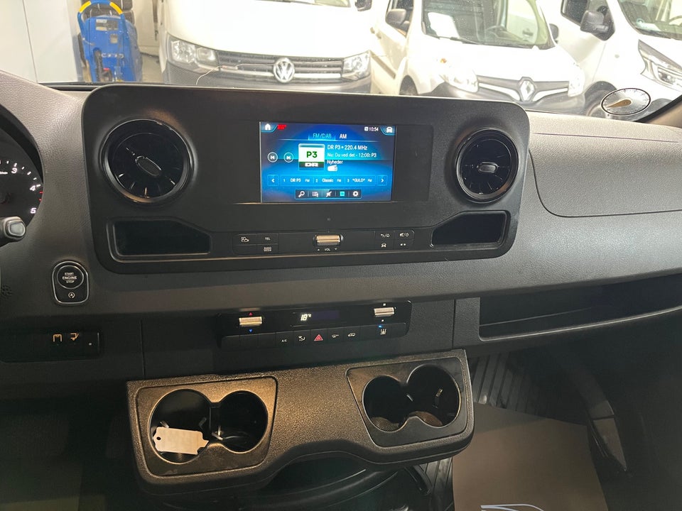Mercedes Sprinter 317 2,0 CDi A3 Chassis aut. RWD 2d