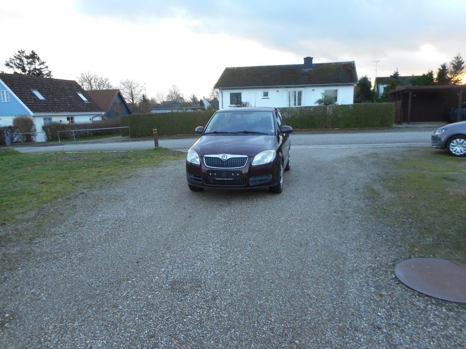 Skoda Fabia 1,4 16V Ambiente 5d