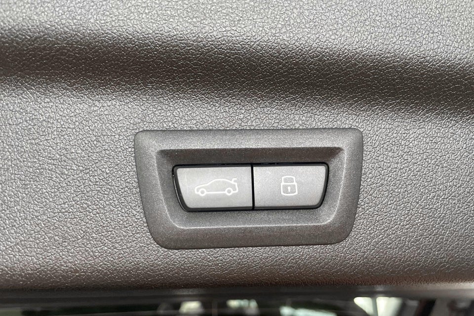 BMW iX1 xDrive30 M-Sport 5d