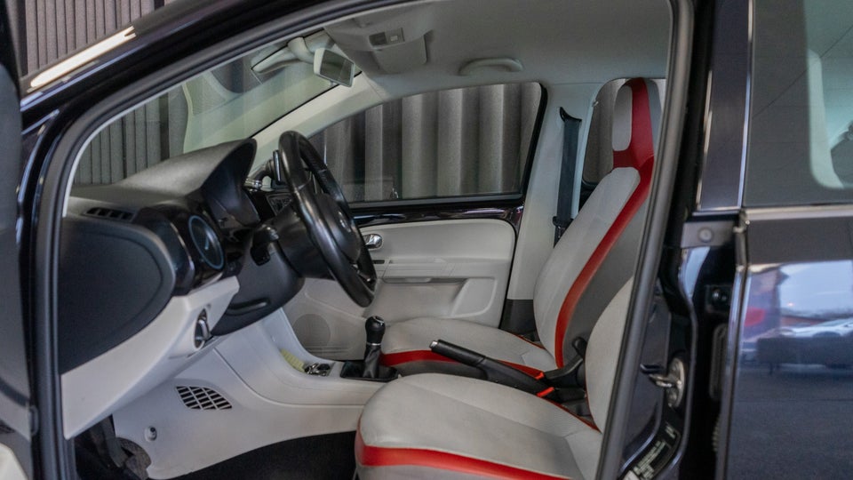 VW Up! 1,0 75 High Up! BMT 5d