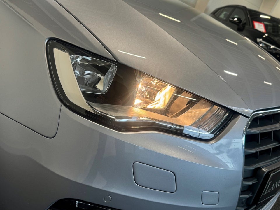 Audi A3 1,6 TDi 110 Ambition Sportback 5d