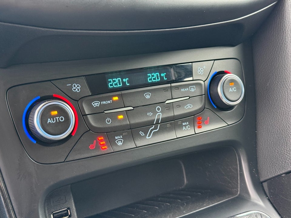 Ford Focus 1,5 SCTi 150 Titanium stc. 5d