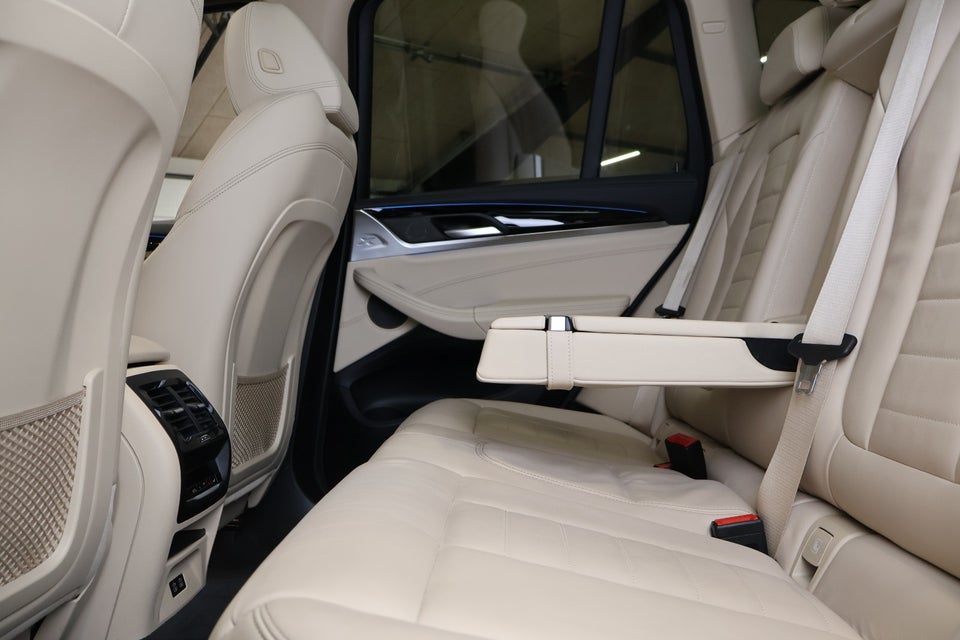 BMW iX3 Charged Plus 5d