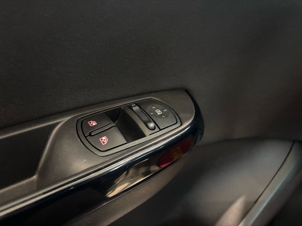 Opel Corsa 1,4 16V Sport 5d