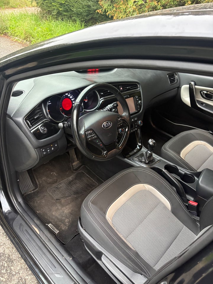 Kia Ceed 1,4 CVVT Style+ Clim 5d