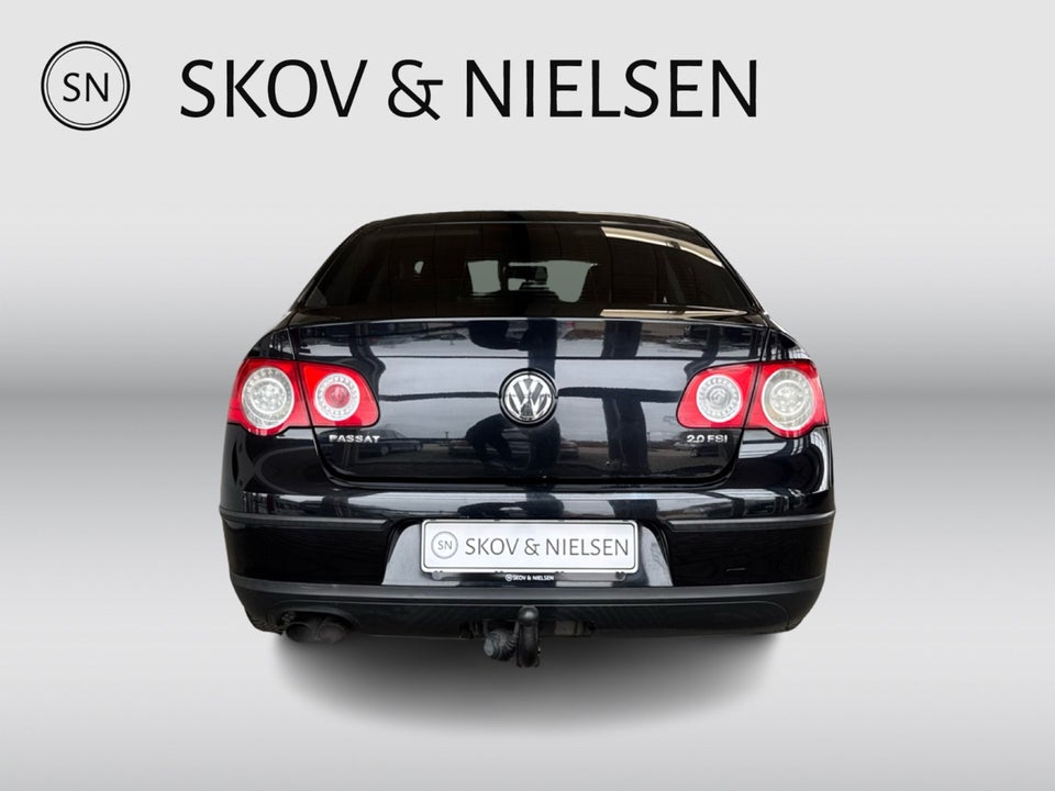 VW Passat 2,0 FSi Comfortline 4d