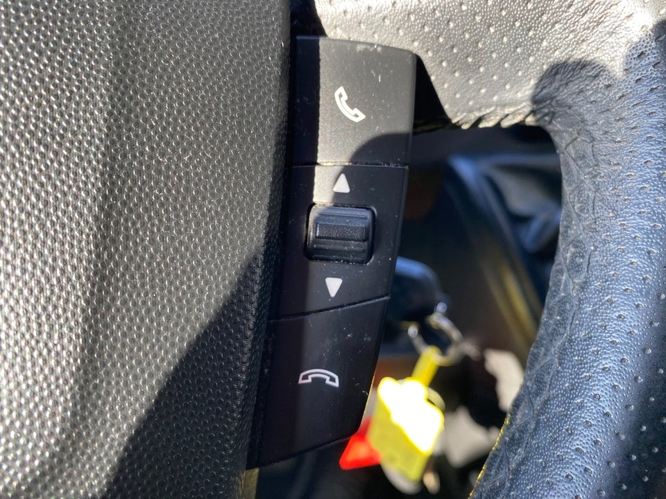 Peugeot Boxer 333 2,2 BlueHDi 140 L2H1 Premium