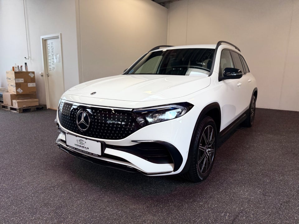 Mercedes EQB300 AMG Line 4Matic 7prs 5d