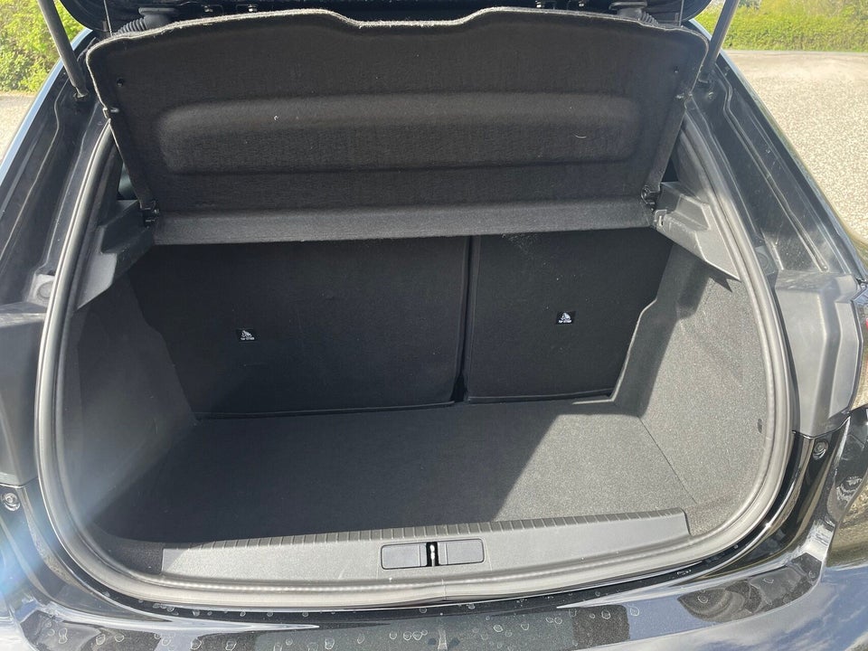 Peugeot 208 1,2 PureTech 100 Allure 5d
