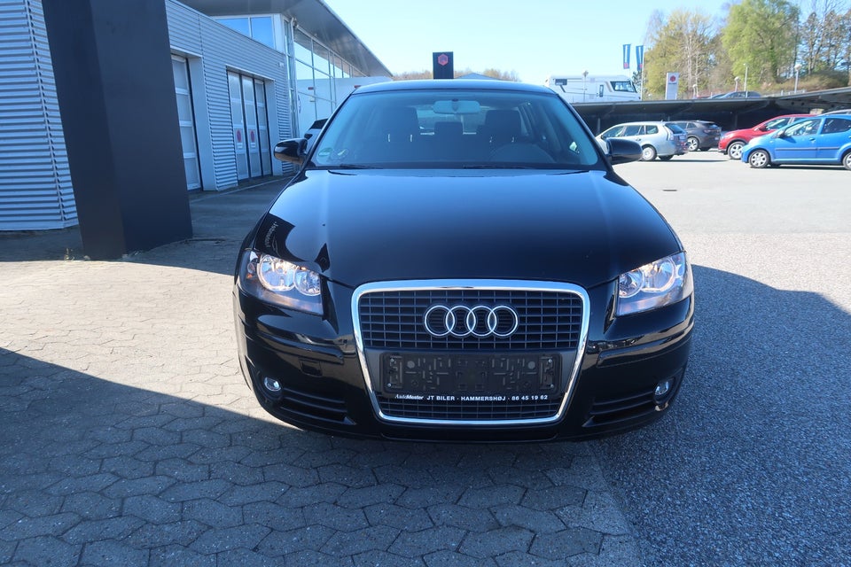 Audi A3 2,0 TDi 140 Ambiente Sportback 5d