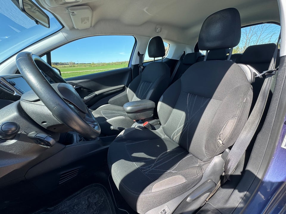 Peugeot 208 1,6 e-HDi 92 Allure 3d