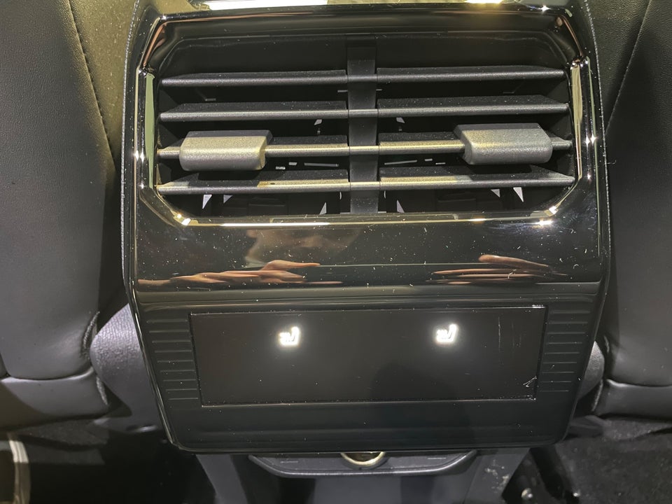 Peugeot e-3008 77 GT Pack 5d