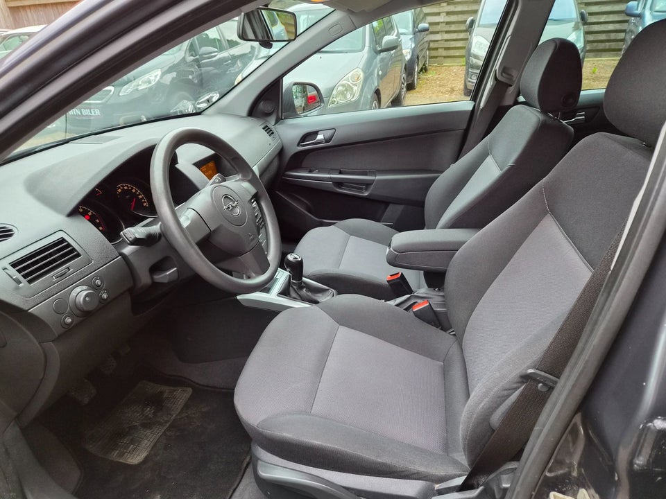 Opel Astra 1,6 16V 115 Classic Wagon 5d