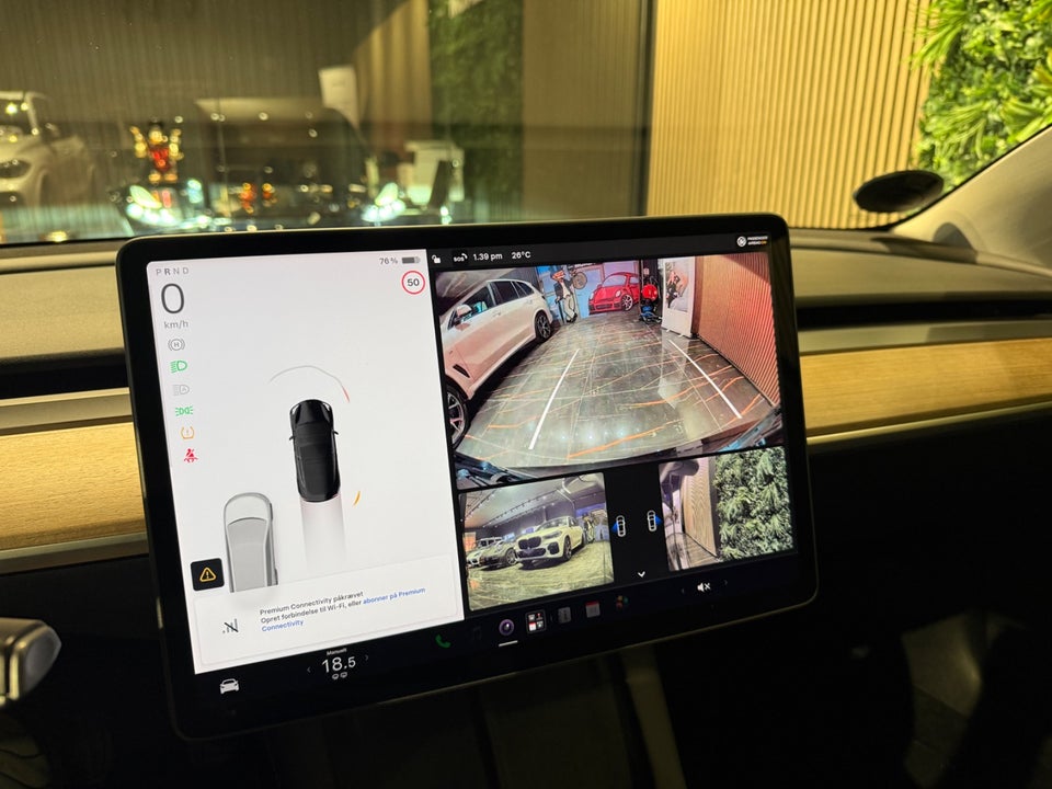 Tesla Model 3 RWD 4d