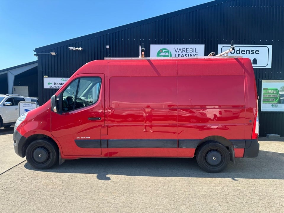 Renault Master III T33 2,3 dCi 135 L2H2 Kassevogn