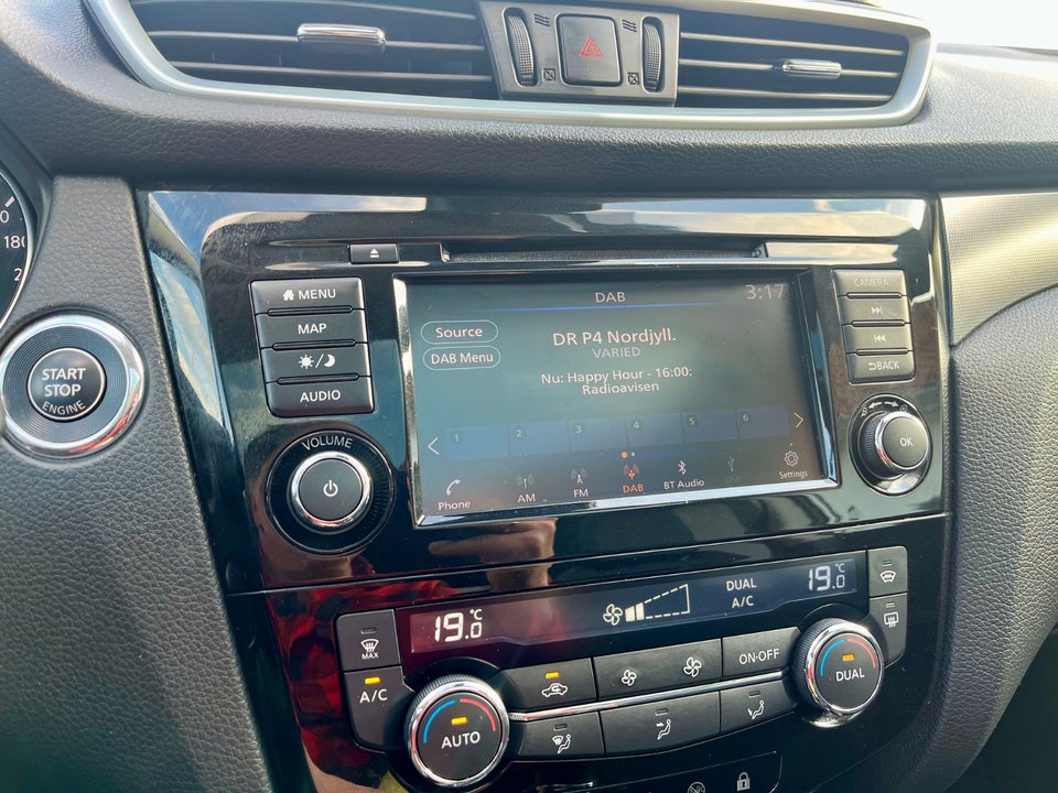 Nissan Qashqai 1,3 Dig-T 160 Tekna 5d