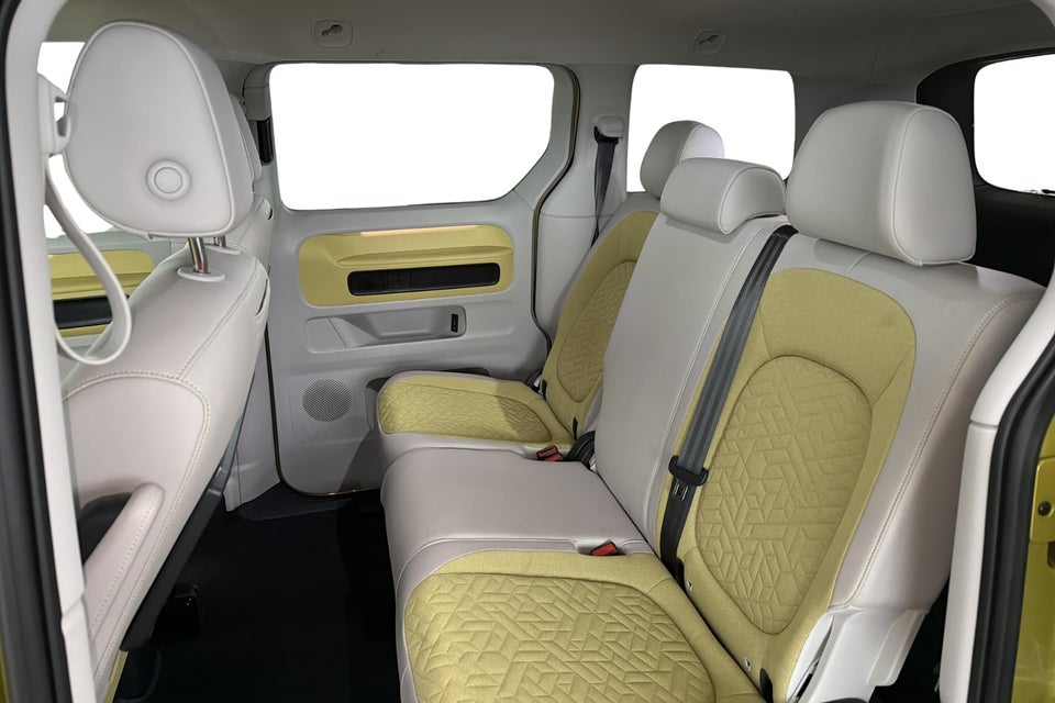 VW ID.Buzz 77 Pro SWB 5d