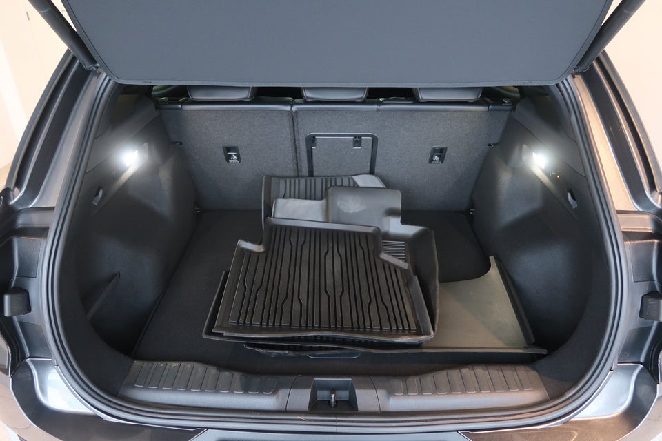 Ford Explorer 84 Premium Extended Range AWD 5d